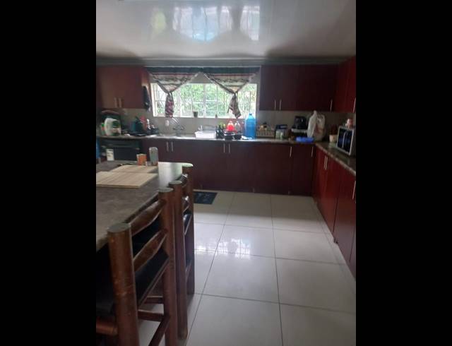 4 BEDROOM HOUSE FOR SALE IN BOTHAVILLE